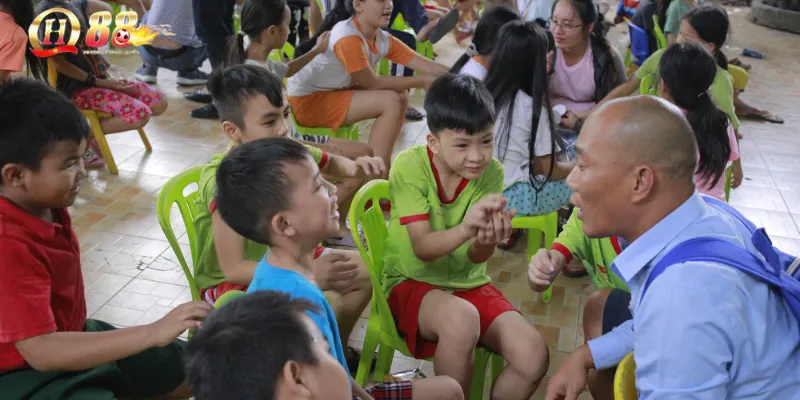 QH88 tổ chức từ thiện - Hành trình lan tỏa yêu thương 1 Giới thiệu tổ chức thiện nguyện QH88